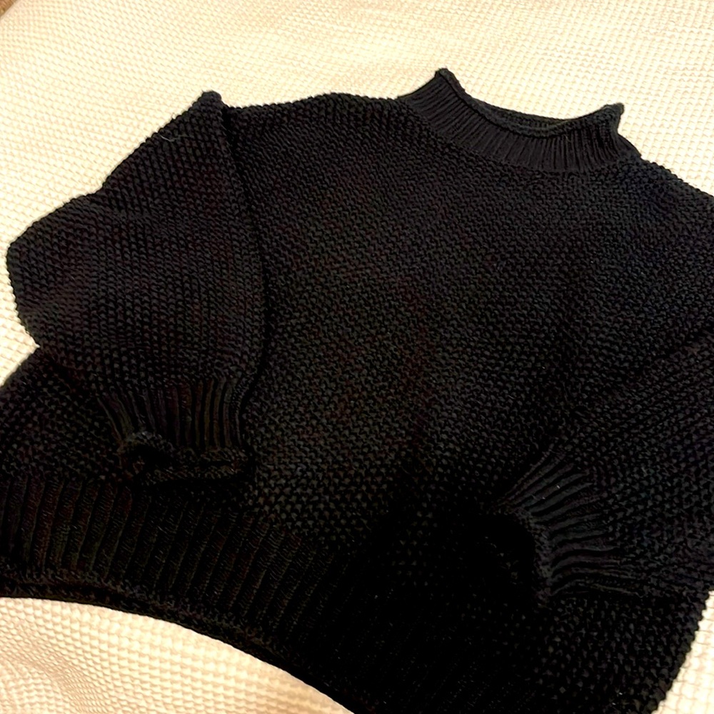 Kagamiga black sweater XL